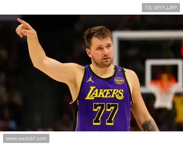 湖人大胜篮网 东契奇41分里弗斯觉醒