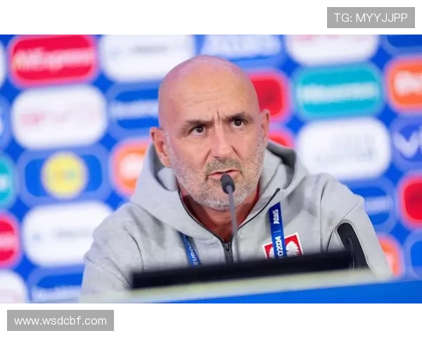 波兰主帅:莱万能弥补瑞典进球 波兰主帅:莱万能弥补瑞典进球