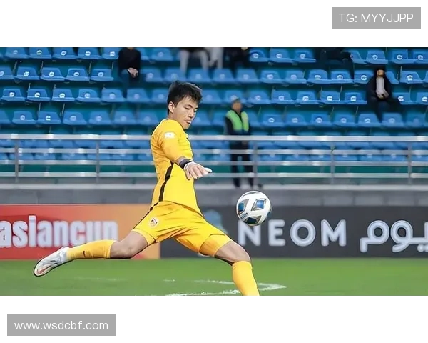 姚浩洋险送乌龙国脚谈门将起伏